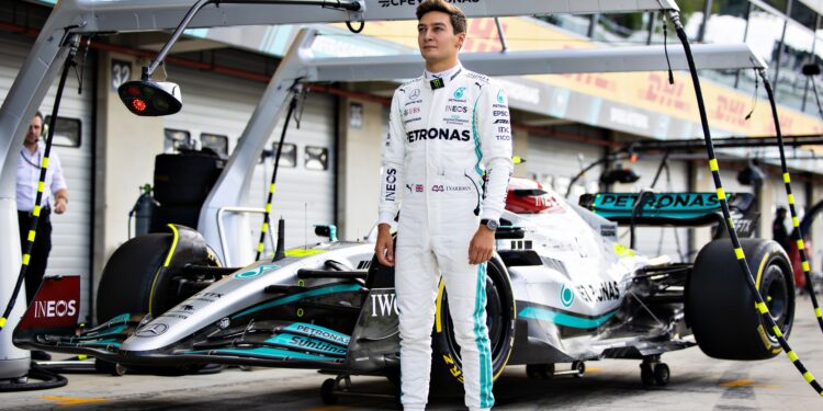 Russell legt na pole uit: 'Ik was Antonelli aan het kopiëren' 1 russell legt na pole uit ik was antonelli aan het
