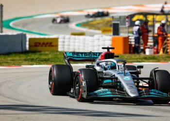 russell leidt mercedes dominantie voor kwalificati