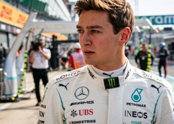 russell openhartig over cruciale straf monaco en f
