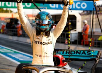 russell pakt pole in spanje drama voor leclerc na