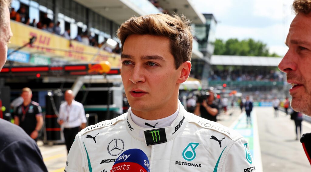 russell waarschuwt ontwikkelingsrace bepaalt f1 se