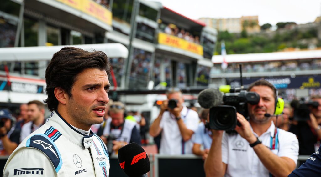 sainz haalt uit naar rivalen na uitvalbeurt in mon