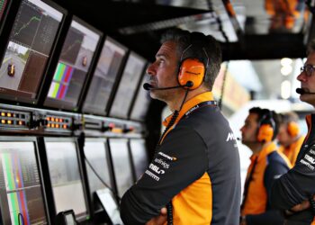 strategische blunder mclaren in canada legt dieper