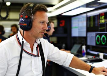 topoverleg red bull en fia na omstreden motorbeslu