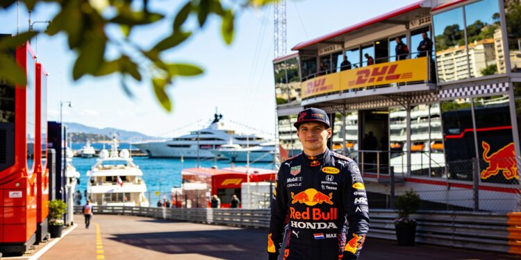 verstappen grapt over snelle thuisreis bij crash i