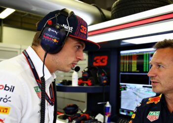 verstappen start gp spanje met strategische achter