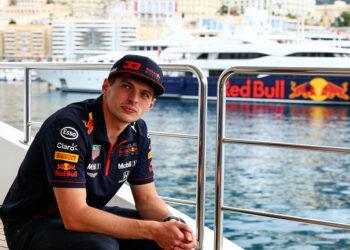 verstappen weigert iconische monaco duik na walgel