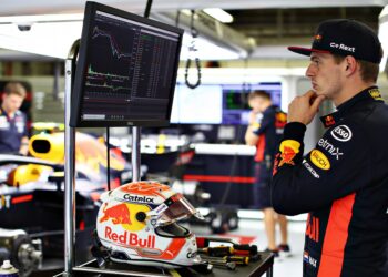 verstappen zet nordschleife plannen voor 2026 in d