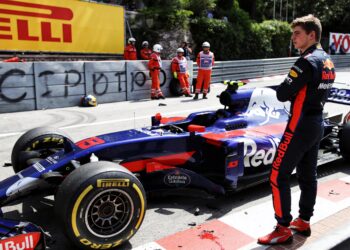 verstappens eerste f1 crash de vergeten gevolgen v