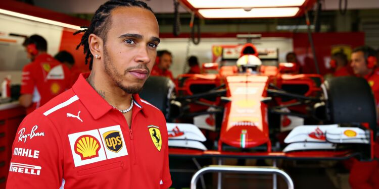 Villeneuve: Hamilton in topvorm, maar Ferrari niet snel genoeg 1 villeneuve hamilton in topvorm maar ferrari niet s