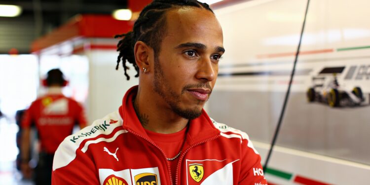 villeneuve hamilton kan titel pakken via mercedes
