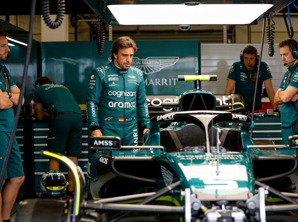 zorgen bij alonso willekeurige downshifts gevaar i