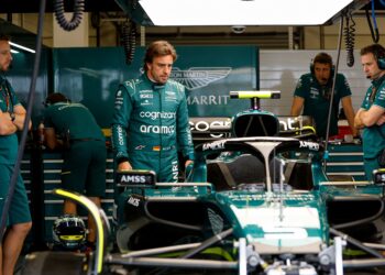 zorgen bij alonso willekeurige downshifts gevaar i